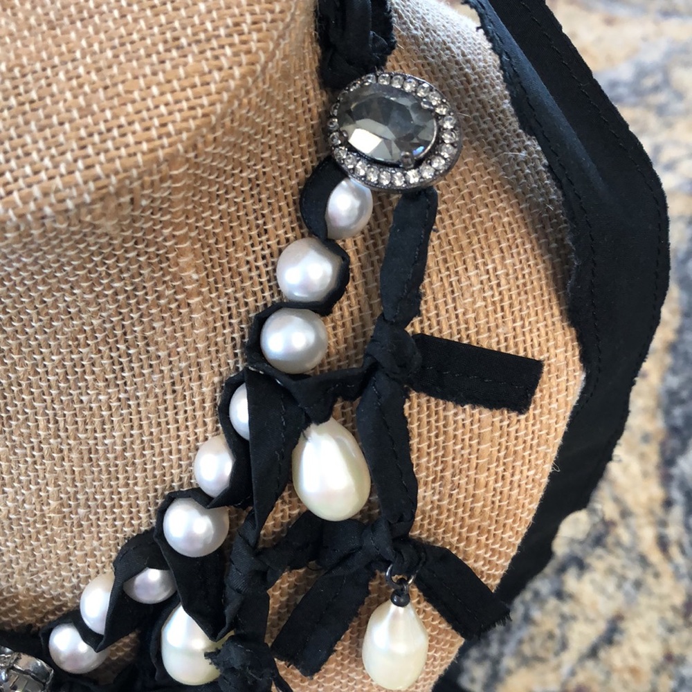 Lanvin Paris large Pearl Crystal ribbon necklace - Picture 5 of 16
